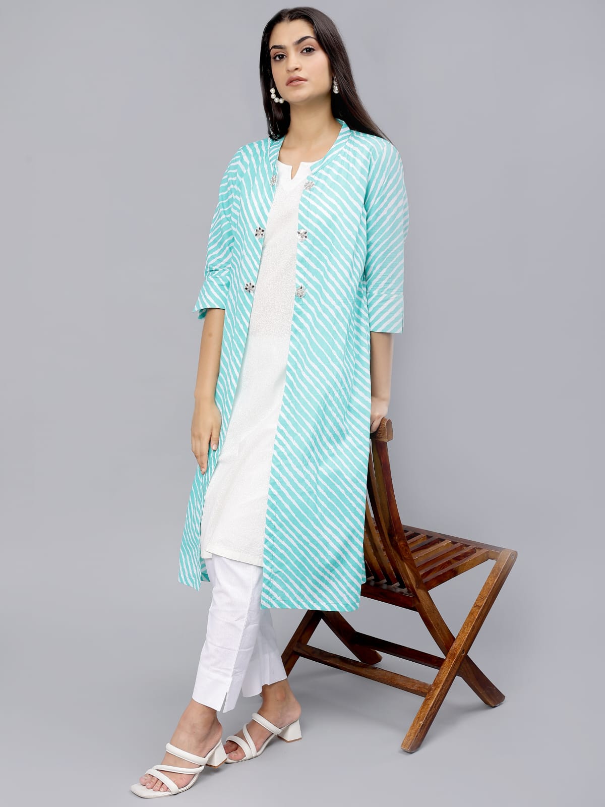 White self-print Sleeveless Kurti